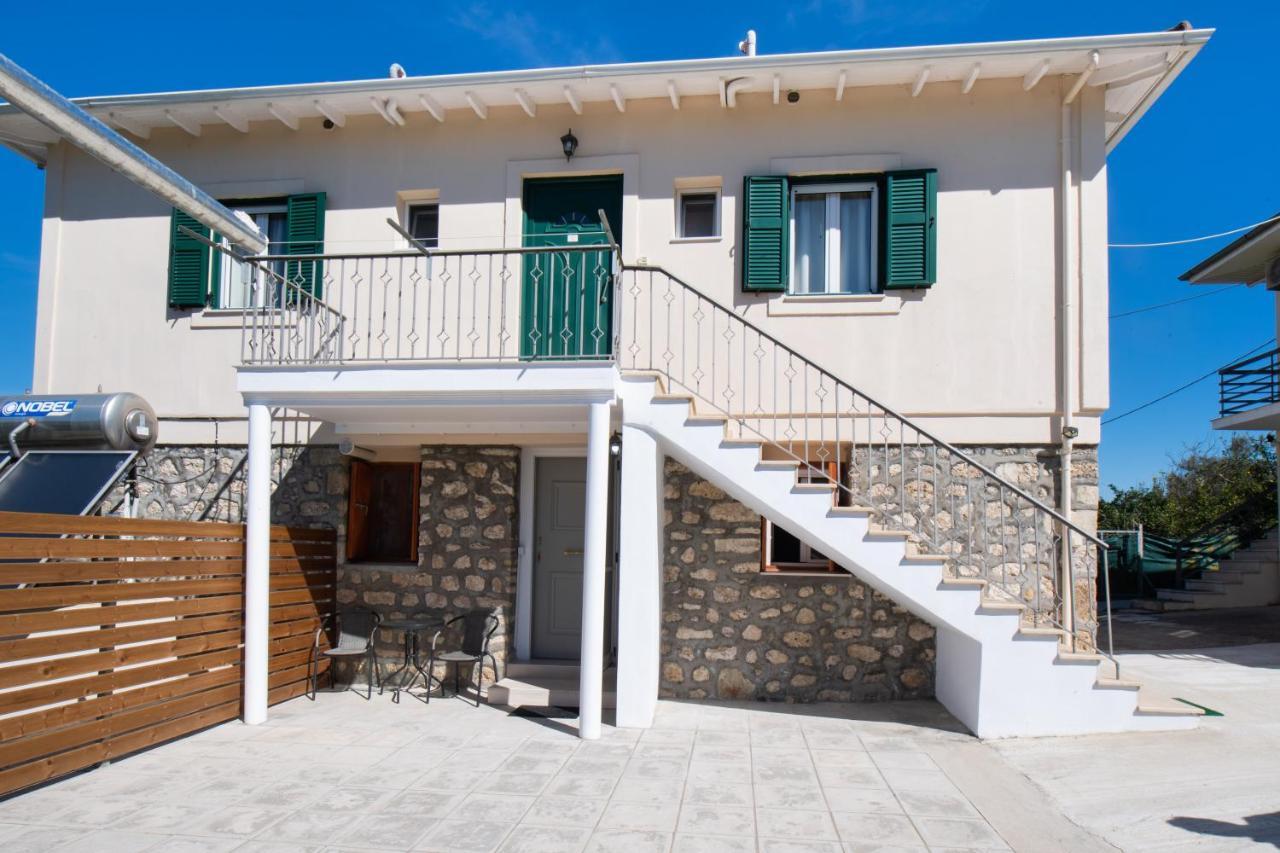 Boursinos Cozy Apartments Lefkada City Exterior photo
